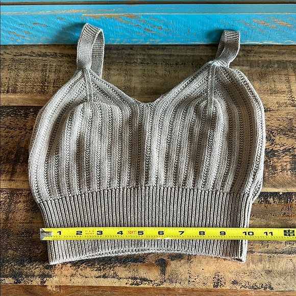 Bundle 5 items @ 15$, pay only 45$ - 2 items free! Tan Ribbed Crop Camisole - Picture 5 of 7